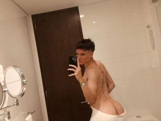 Leandrosalvatore's Sexcam