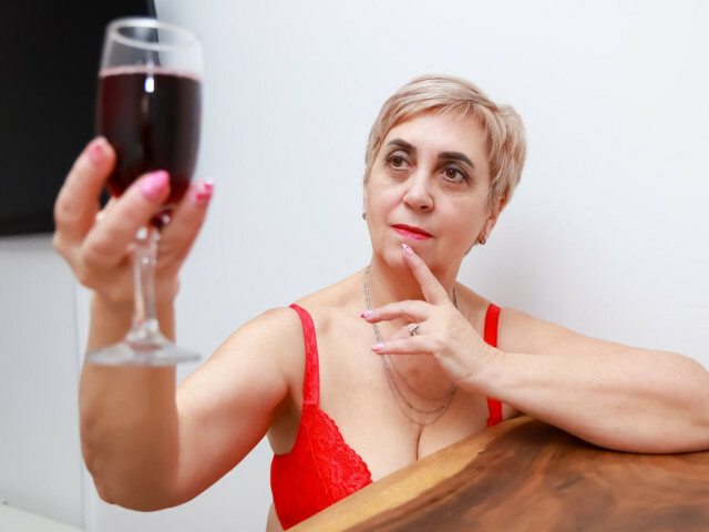 Ledymargaret's profile - Image n°3