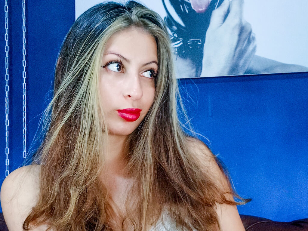 Leiladom's profile - Image n°2