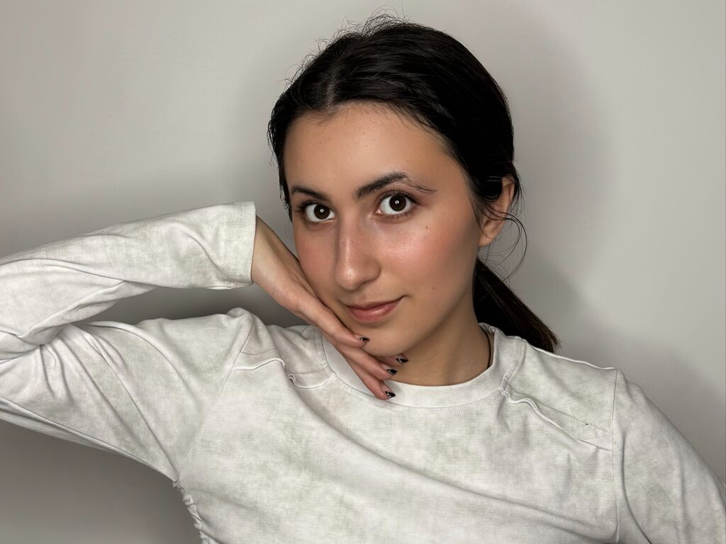 Leilafaux's profile - Image n°0