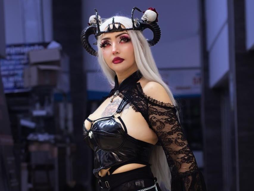 Lenaleenyann's profile - Image n°0