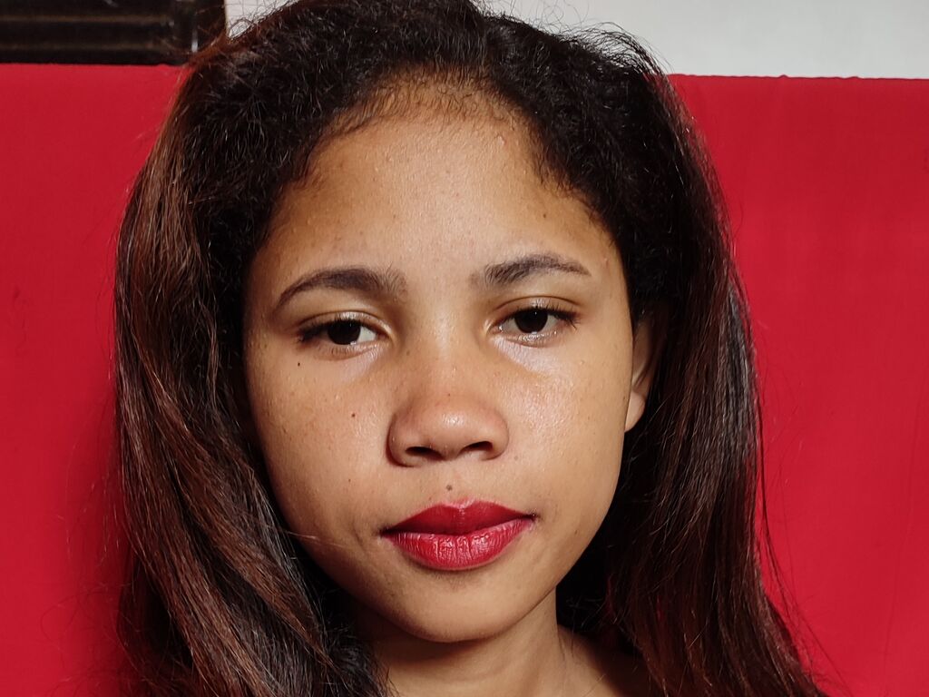 Lennahalvaro's profile - Image n°0