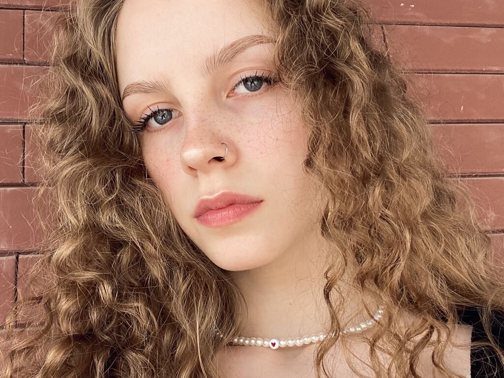 Perfil con Leonareis - Imagen  n°1