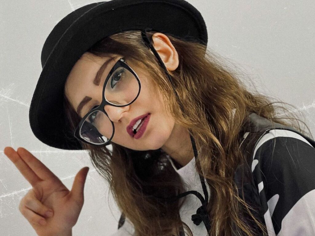 Lesliejonas's profile - Image n°1
