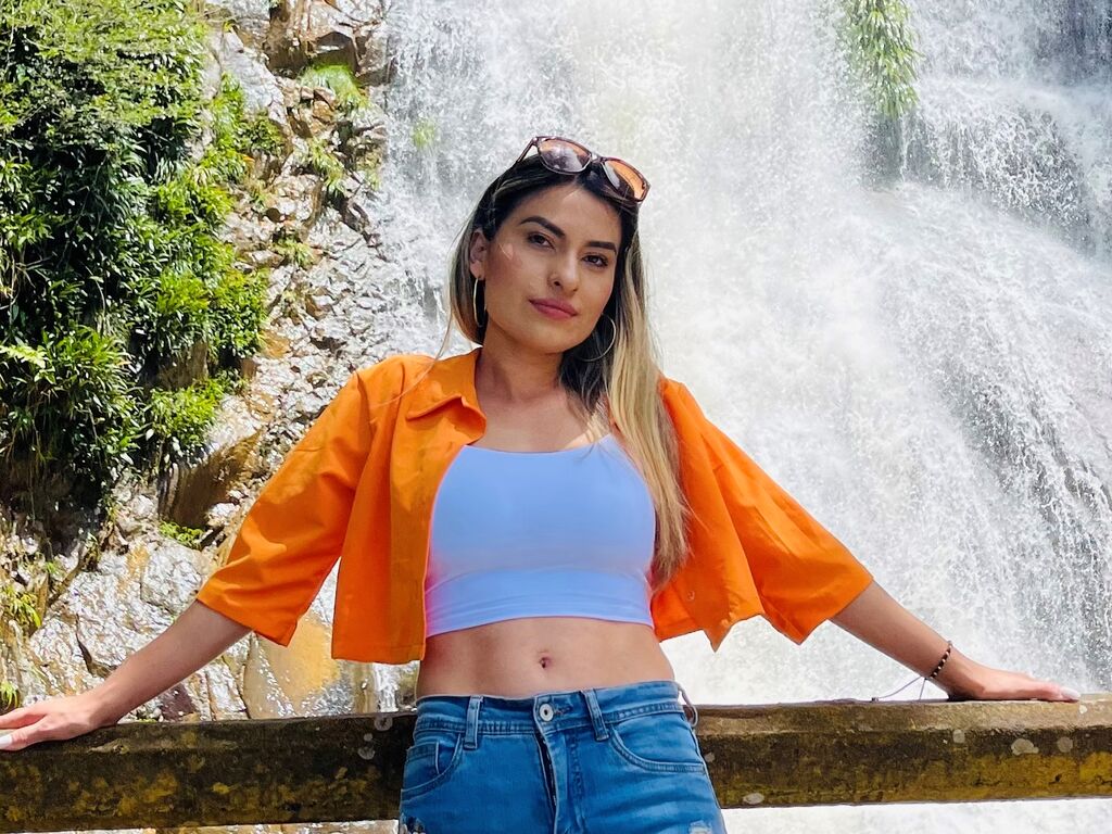 Leticiarossy's profile - Image n°1