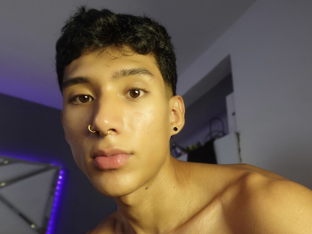 Levinmoreno's profile - Image n°0