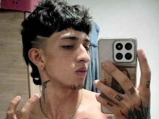 Webcam sex with Levittboy