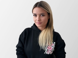 Webcam sex con Lexyelure