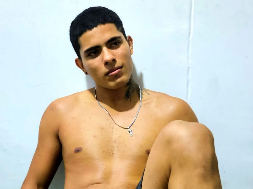 Liamhilton's profile - Image n°0