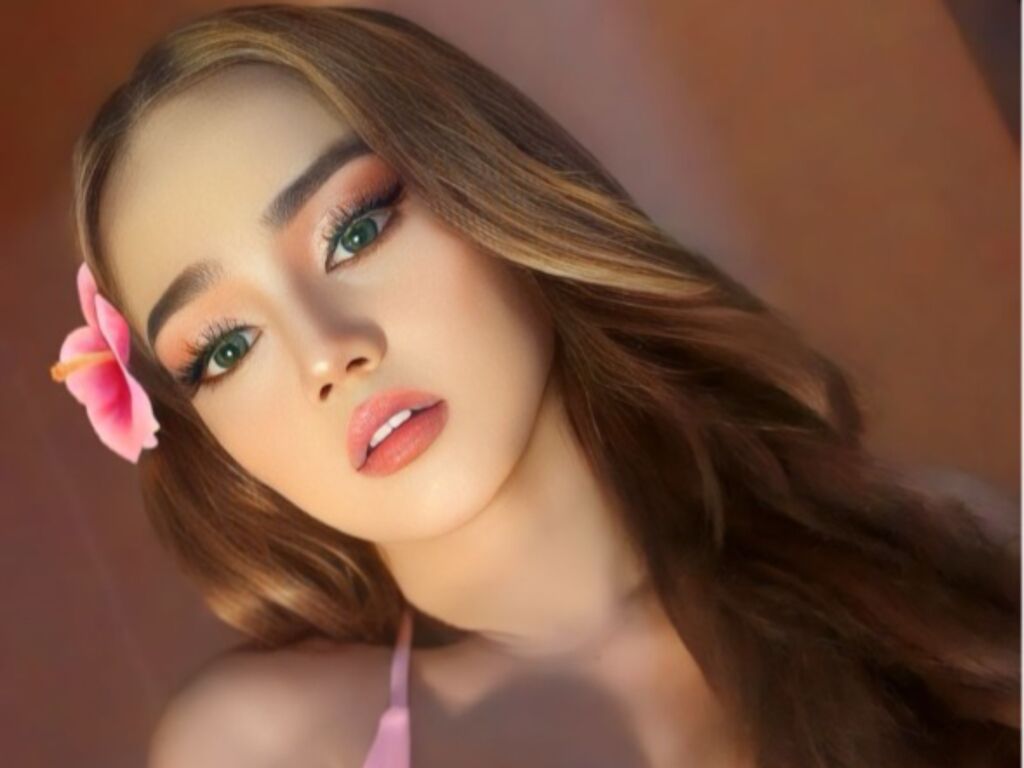 Lianaheather's profile - Image n°2