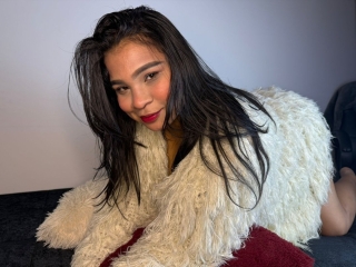 Sexo por webcam con Lilajonees