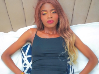 Webcam sex with Lilfaye67