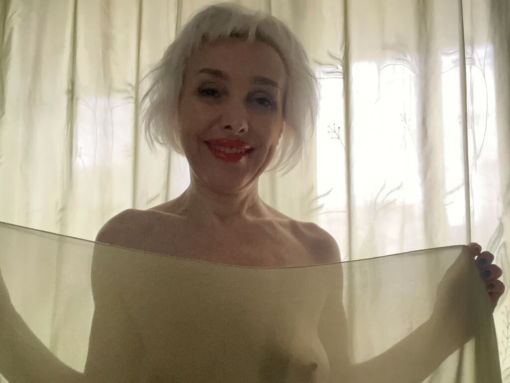 LiliannaSmith's Profil - Bild n°7