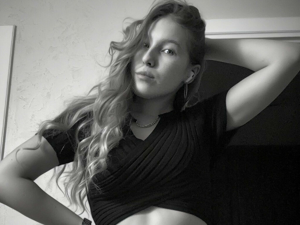 Lillianred's profile - Image n°2
