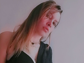 Webcam sex met Lillythompsonn
