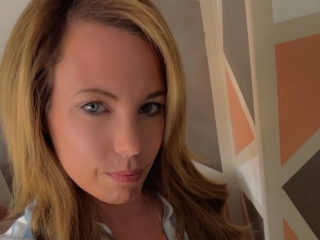 Webcam sex met Lillyxx84