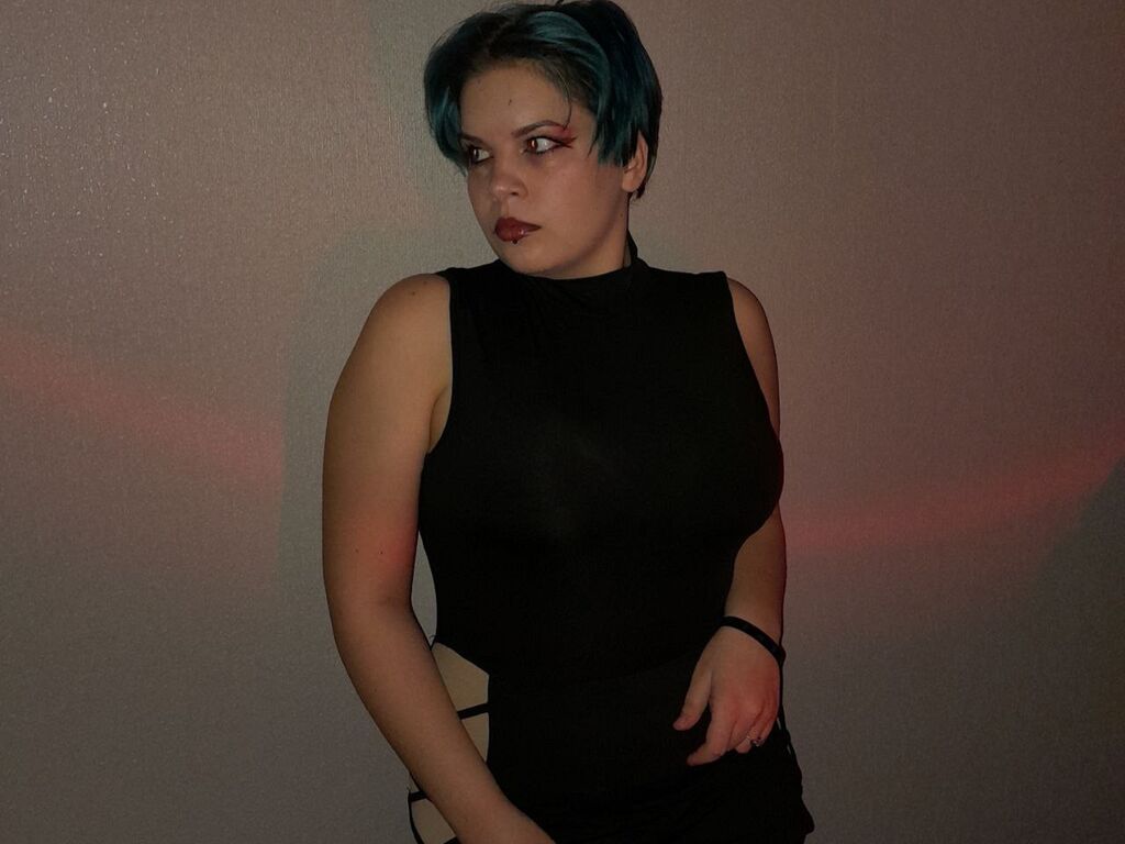 Lilyhaig's profile - Image n°0