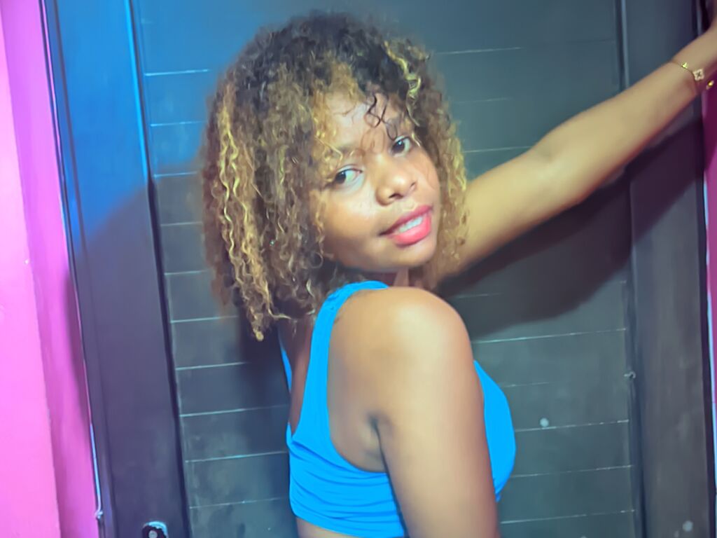 Linahreine's profile - Image n°1