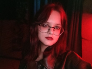 Webcam sex with Linaseressa