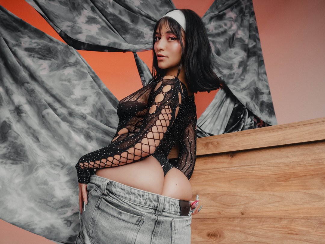 Lindawatsonz's profile - Image n°4