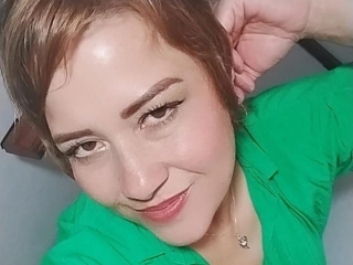 Lindsay_Milf's Sexcam