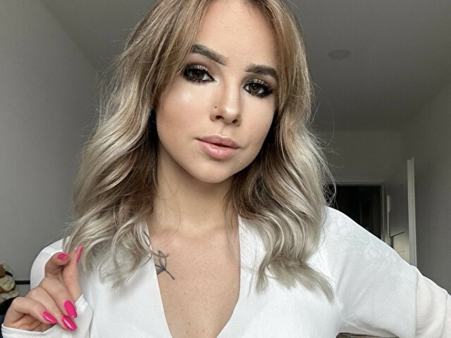 LindseyHoney's profile - Image n°4