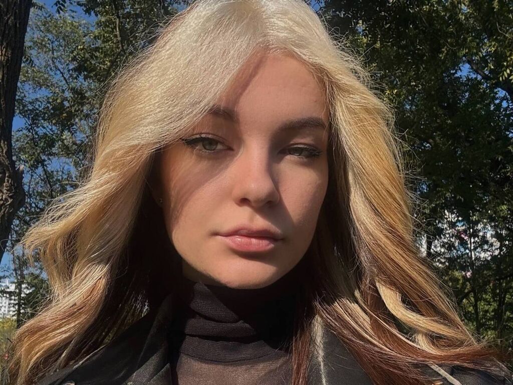 Linettefieldhous's profile - Image n°0