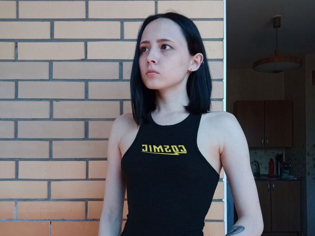 Linnacomb's profile - Image n°0