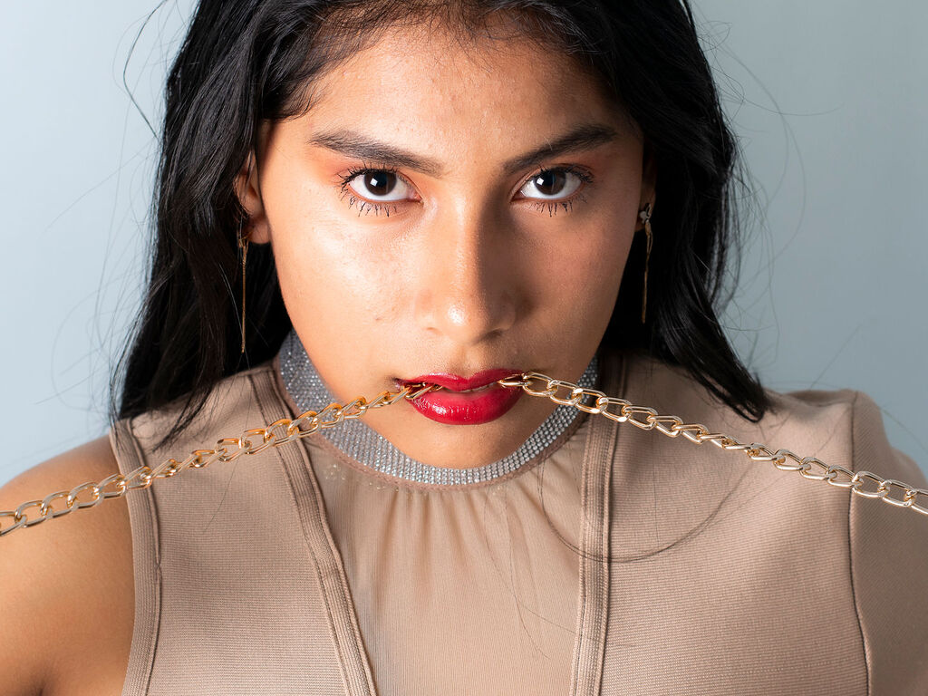 Linnavalenciia's profile - Image n°2