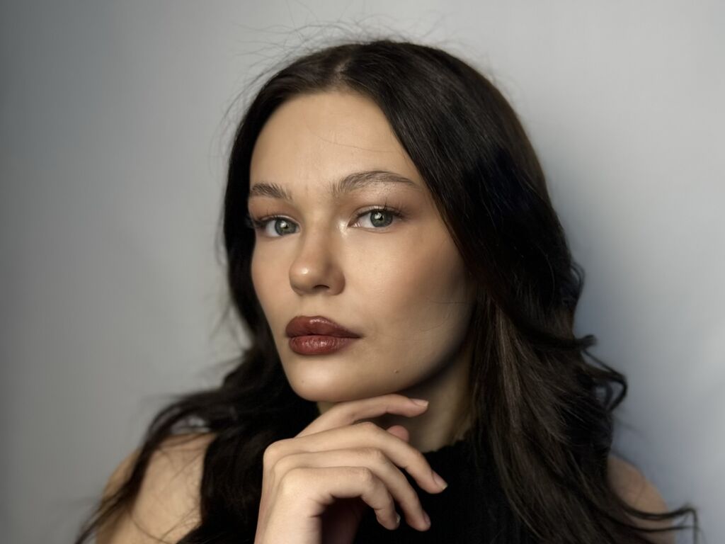 Linnhayworth's profile - Image n°0