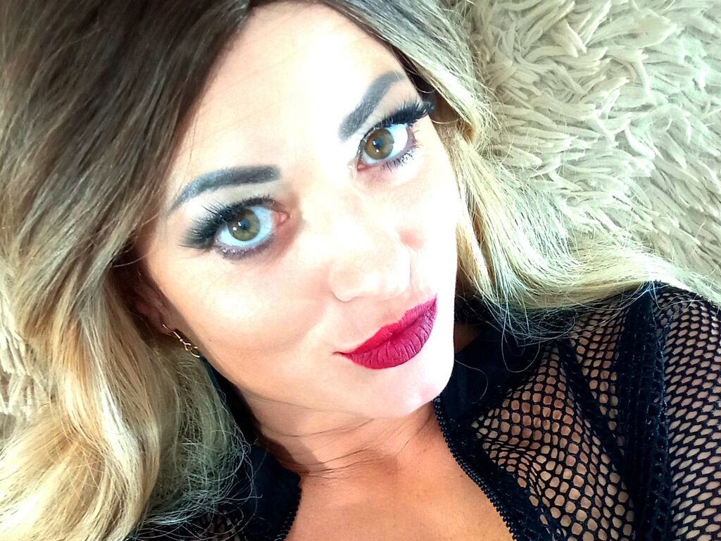 Perfil con Lionessoneforu - Imagen  n°2
