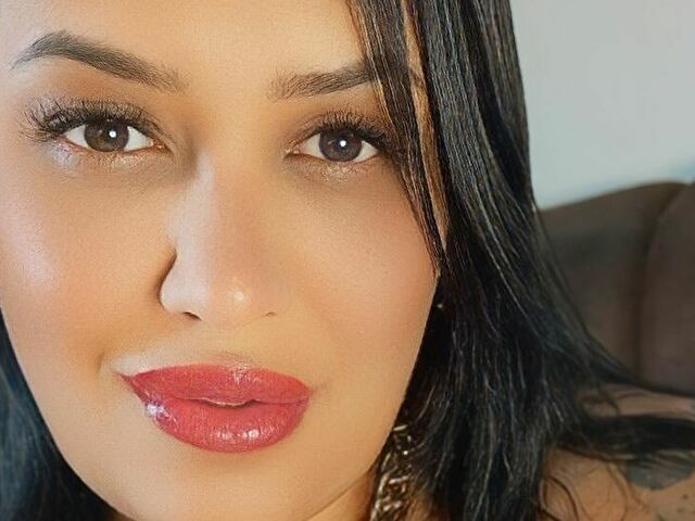 Lira's profile - Image n°0