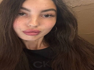 Webcam sex with Lirarevery