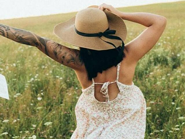 Perfil con Lirika - Imagen  n°9