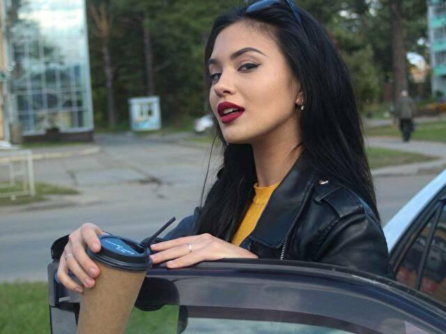 Perfil con Lirika - Imagen  n°3