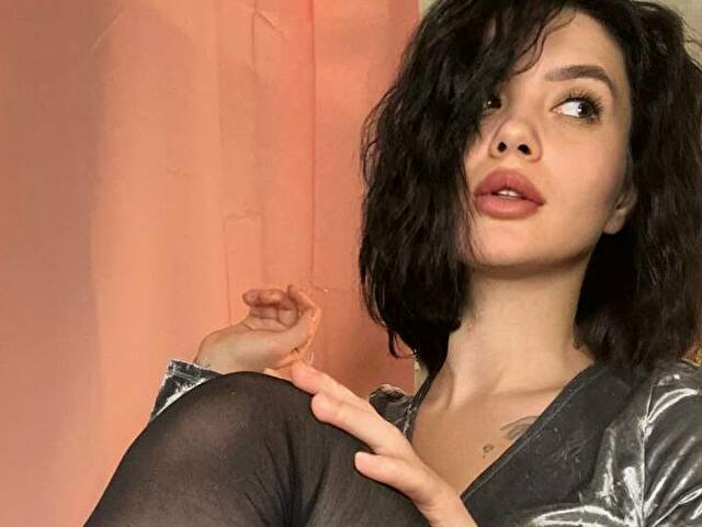 Perfil con Lirika - Imagen  n°1