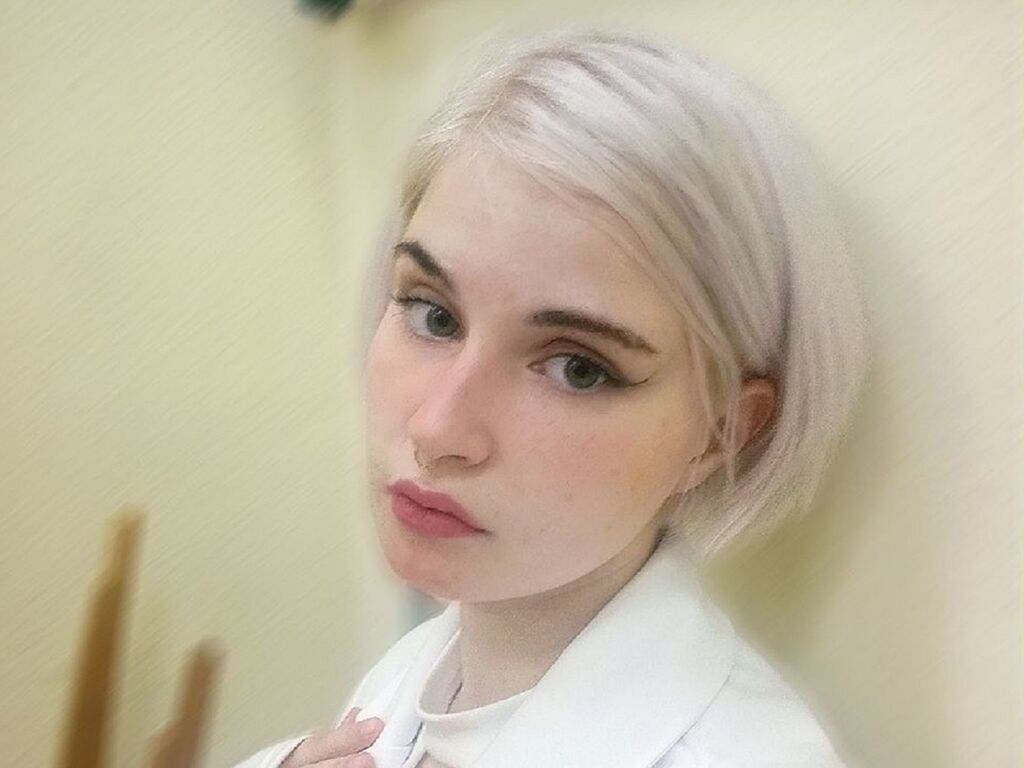 Lisapieris's profile - Image n°0