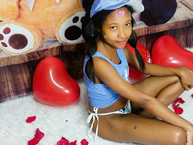 LITTLEBITCHx's profile - Image n°9