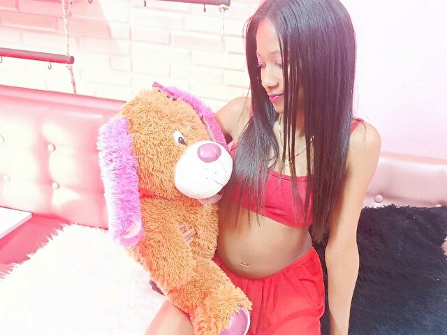 LITTLEBITCHx's profile - Image n°3