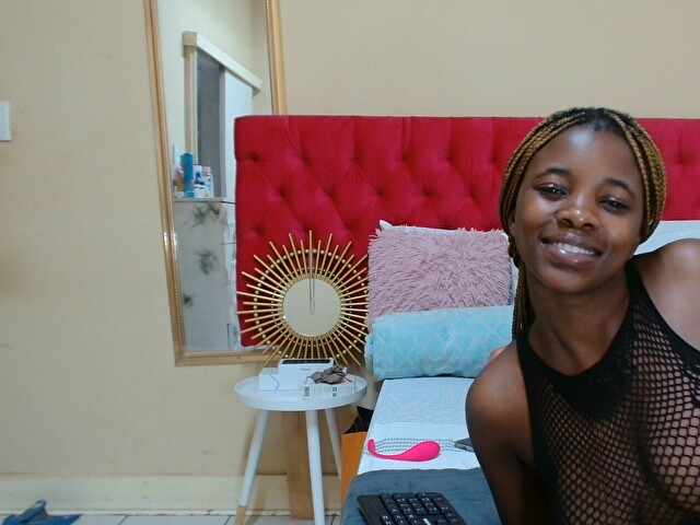 Littlesextoy's profile - Image n°1