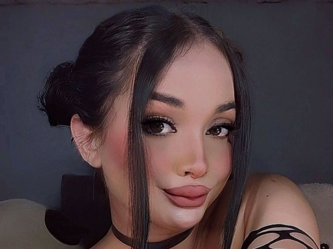 Littlevalen's profile - Image n°0