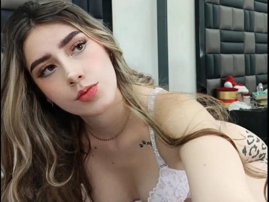 Livelyvanderwoodsen's profile - Image n°4