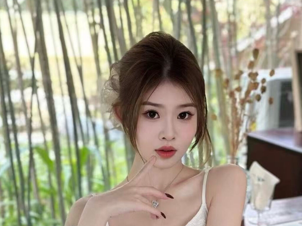 Profil de Liyaoxi - Photo n°1