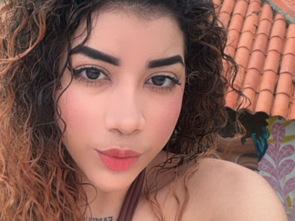 Lizjhonson's profile - Image n°1