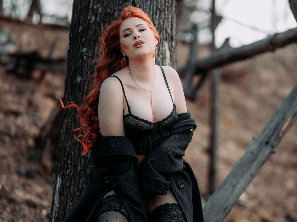 Lizsomerset's profile - Image n°2