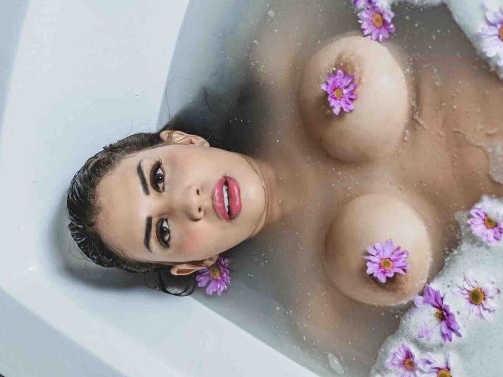 Lizylorentee's profile - Image n°1