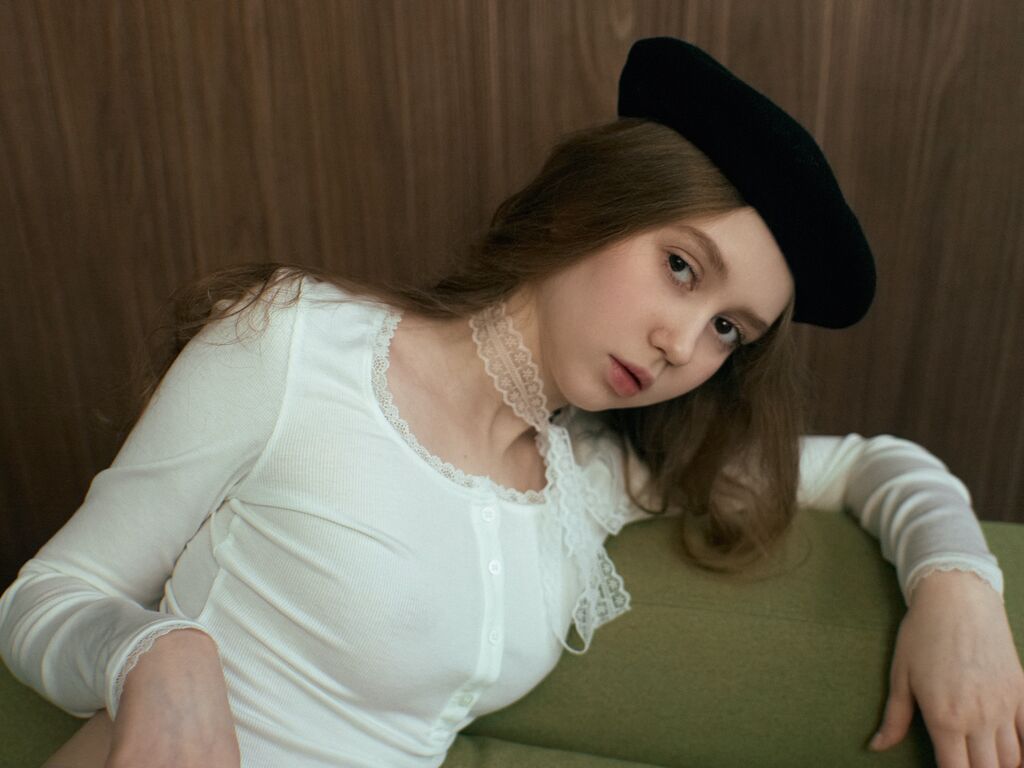Lizzyland's profile - Image n°1