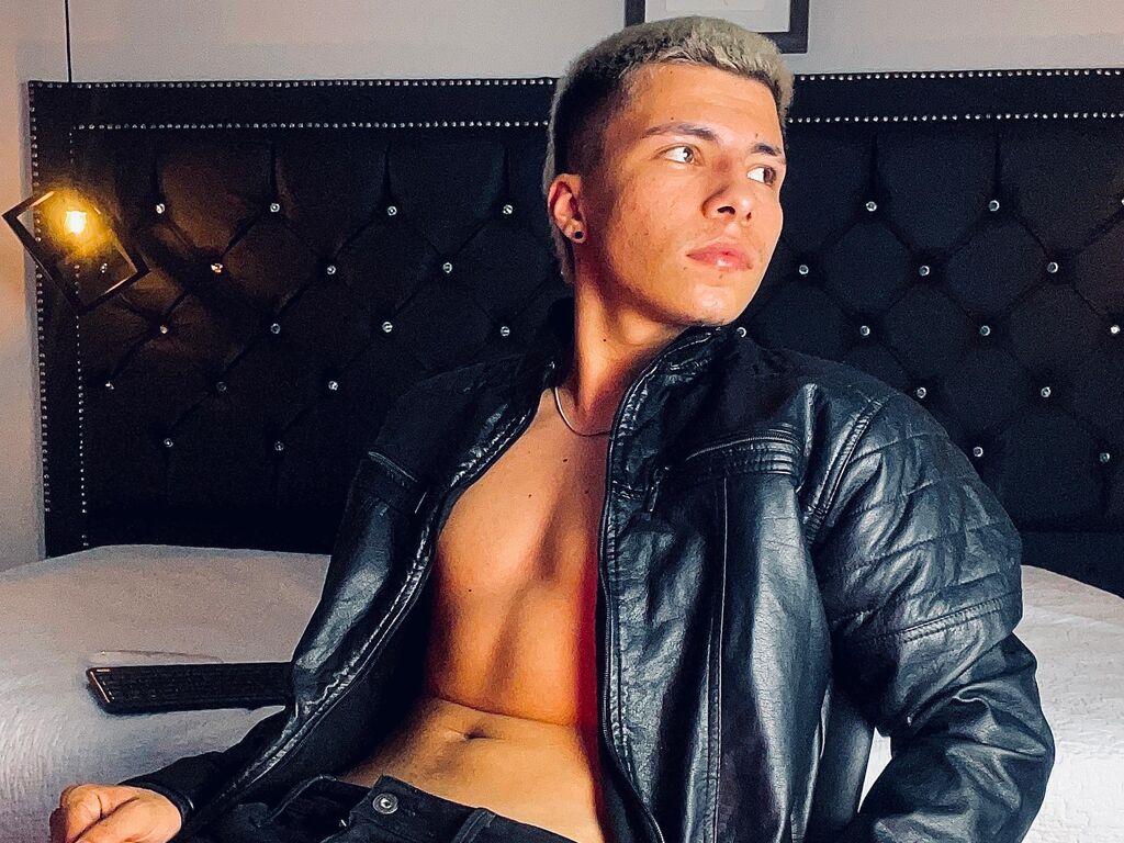 Logangreey's profile - Image n°0