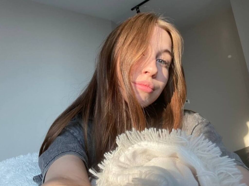 Lolajame's profile - Image n°1