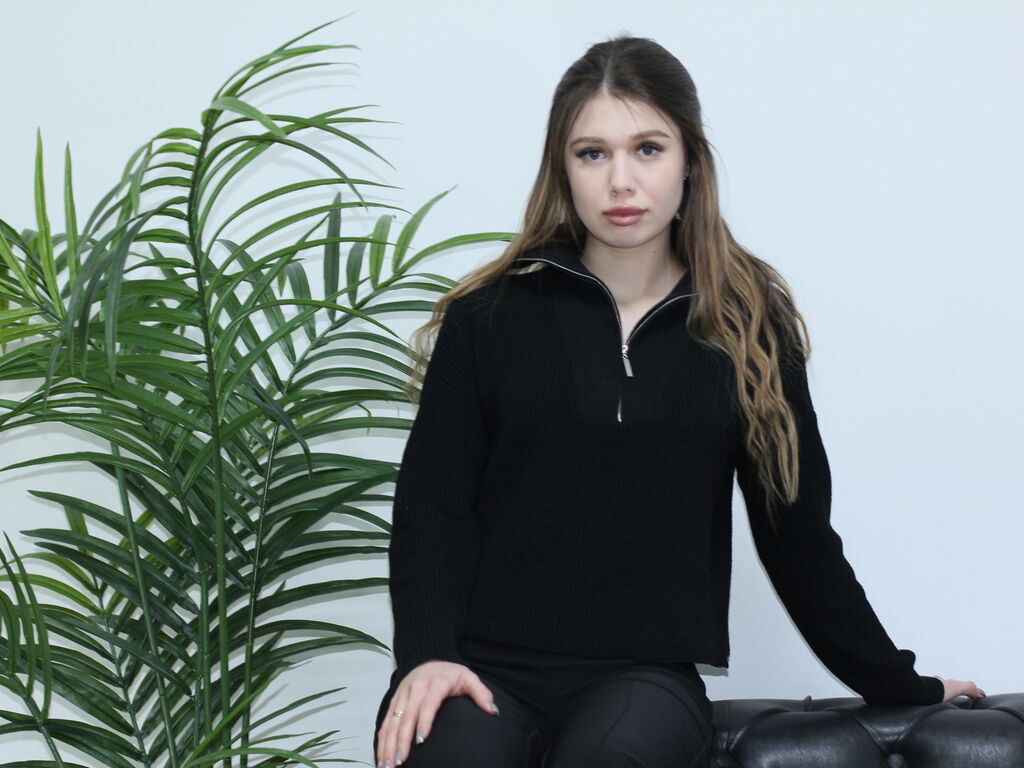 Lolamiln's profile - Image n°0